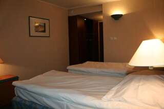 Отель Hotel TenisHouse Марки Двухместный номер с 1 кроватью или 2 отдельными кроватями-4