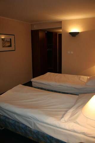 Отель Hotel TenisHouse Марки Двухместный номер с 1 кроватью или 2 отдельными кроватями-5
