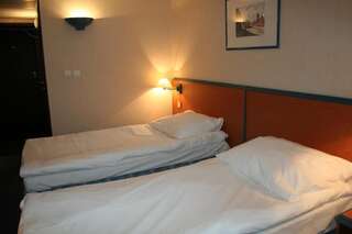 Отель Hotel TenisHouse Марки Двухместный номер с 1 кроватью или 2 отдельными кроватями-8